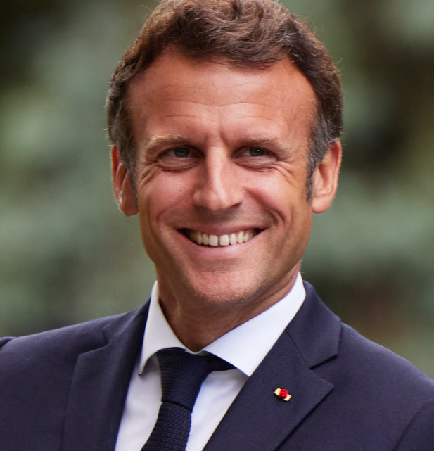 Le président Emmanuel Macron annonce vouloir construire un ordre public dans l’espace virtuel